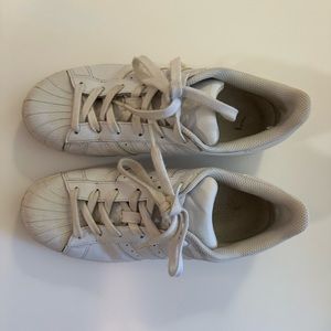 Adidas Superstar Sneakers